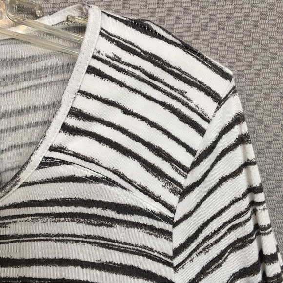 APT. 9 Medium long sleeve women's top black white - Picture 9 of 9